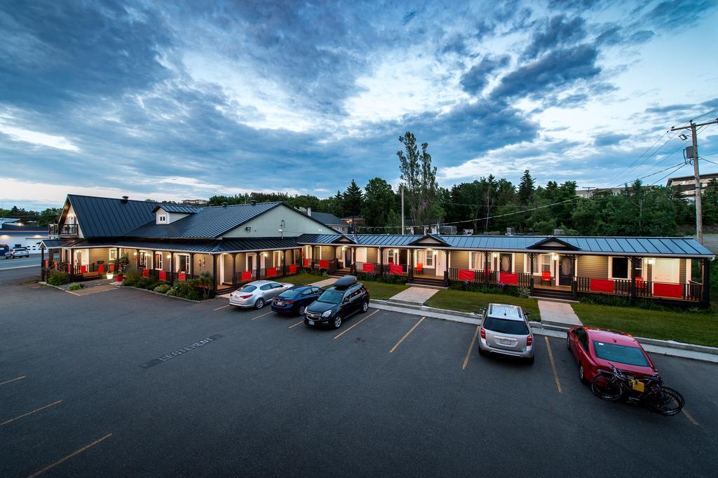 Auberge Amerilys Rivière-du-Loup エクステリア 写真